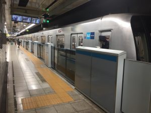 東京メトロ東西線 九段下駅ホームドア(中野方面)